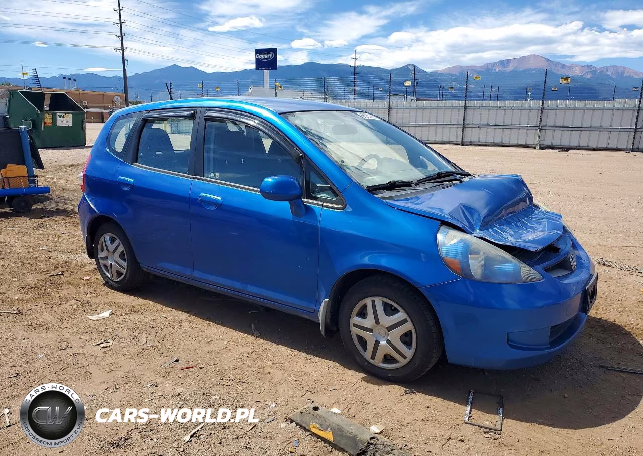 2008 Honda Fit VIN:JHMGD38488S021009 - 4