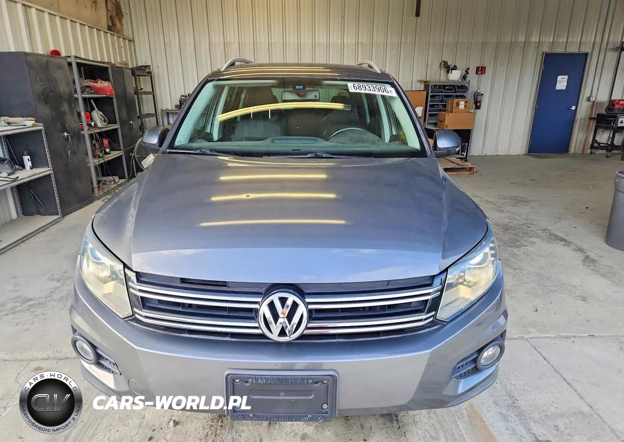 2016 Volkswagen Tiguan S VIN:WVGAV7AX4GW600274 - 5
