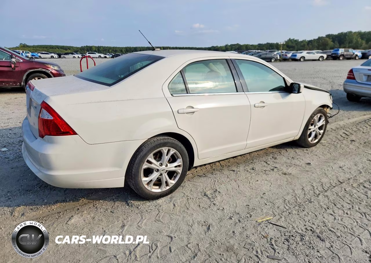 2012 Ford Fusion Se VIN:3FAHP0HA8CR193942 - 3