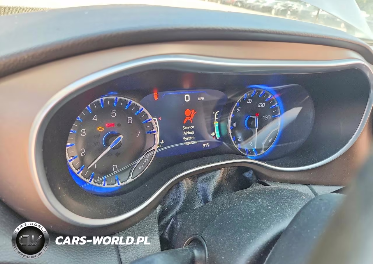2018 Chrysler Pacifica Touring L Plus VIN:2C4RC1EG3JR293345 - 9