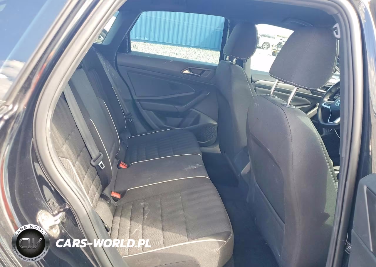 2024 Volkswagen Jetta Sport VIN:3VWBM7BU6RM001876 - 10