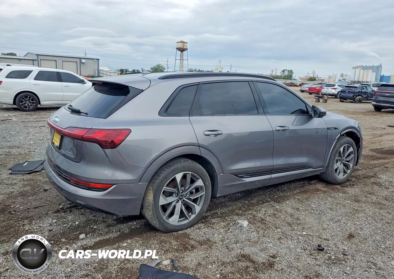 2021 Audi E-Tron Premium Plus VIN:WA1LABGE3MB018780 - 3
