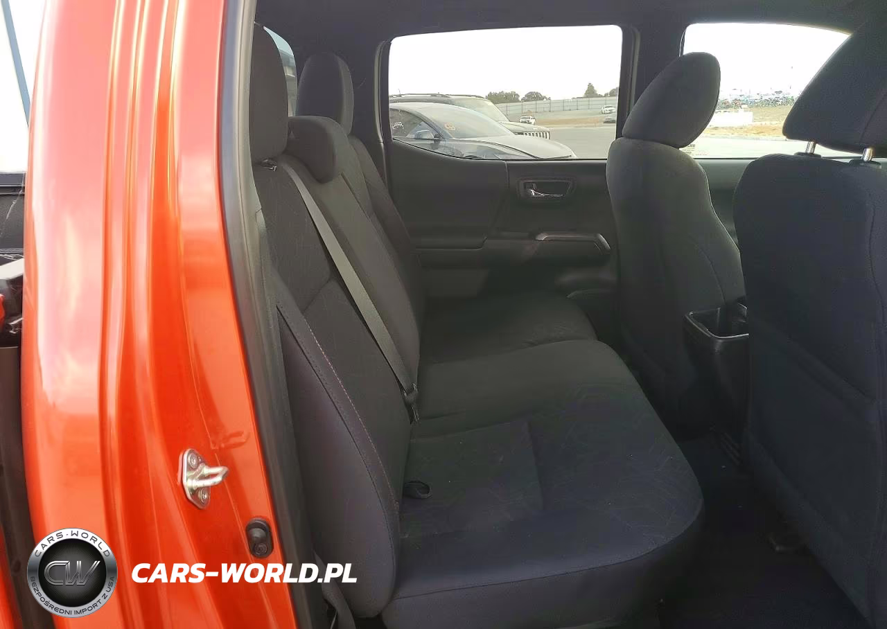2017 Toyota Tacoma Trd Sport VIN:3TMCZ5AN2HM056895 - 10