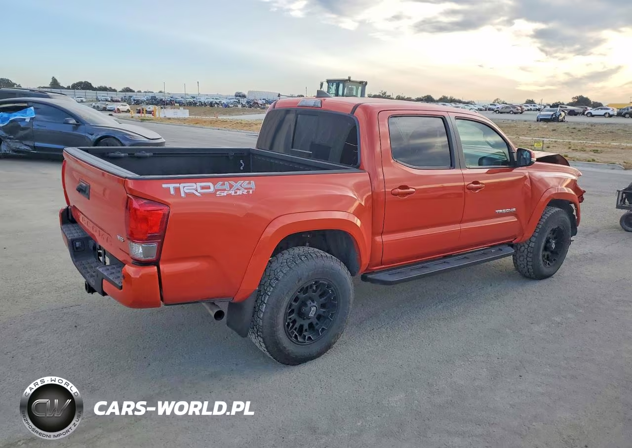 2017 Toyota Tacoma Trd Sport VIN:3TMCZ5AN2HM056895 - 3