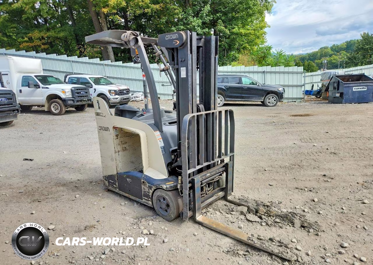 2007 Crown Forklift – zdjęcie 1 z 10