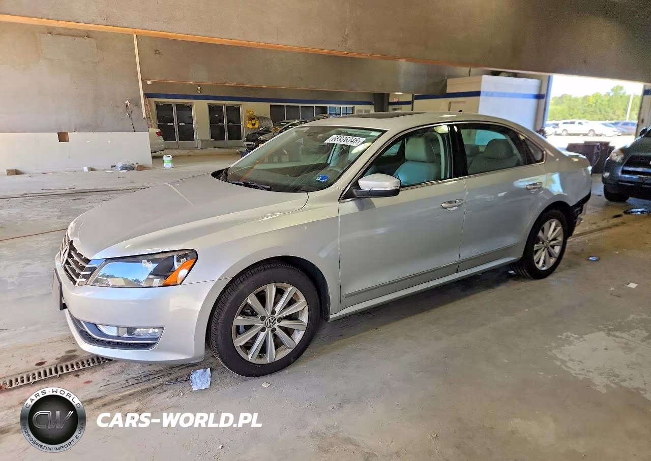 2013 Volkswagen Passat Sel VIN:1VWCH7A35DC070795 - 1