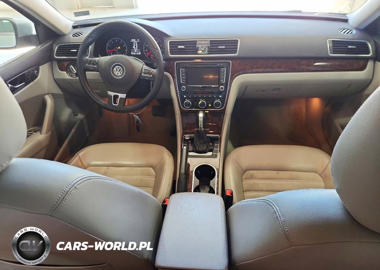 2013 Volkswagen Passat Sel VIN:1VWCH7A35DC070795 - 8