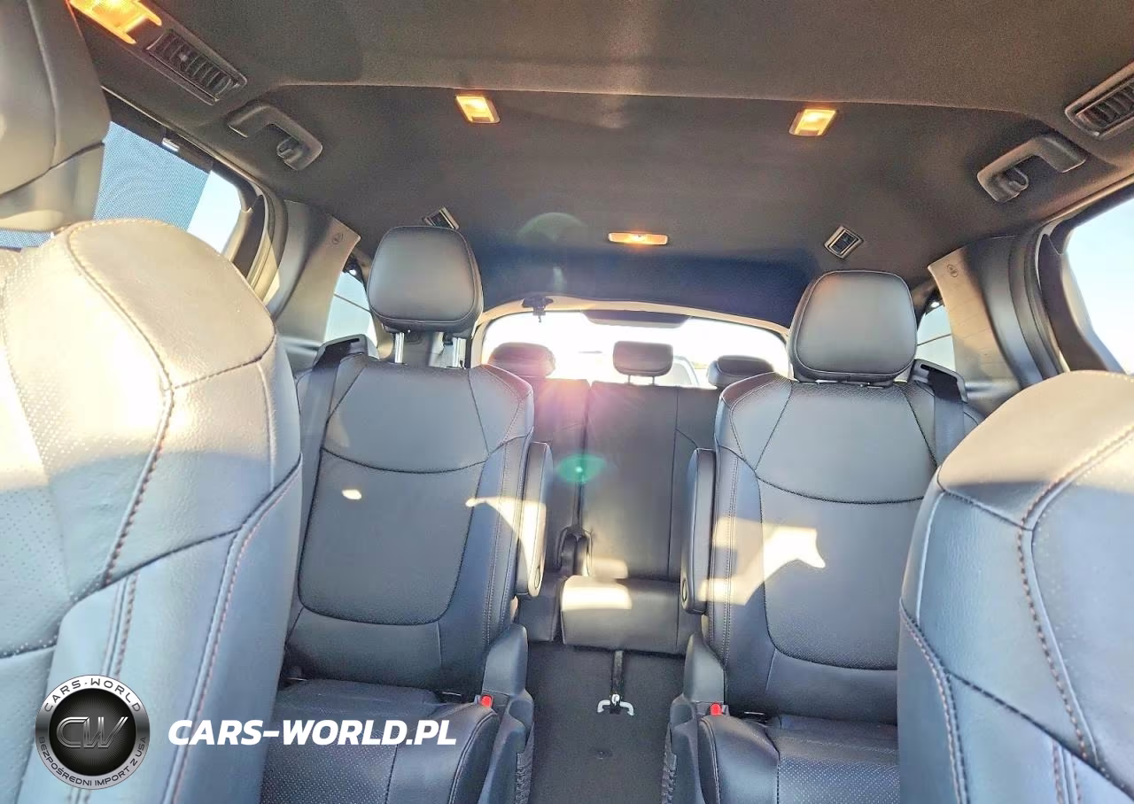 2026 Toyota Sienna Limited 7-Passenger VIN:5TDZSKFC0TS269549 - 10