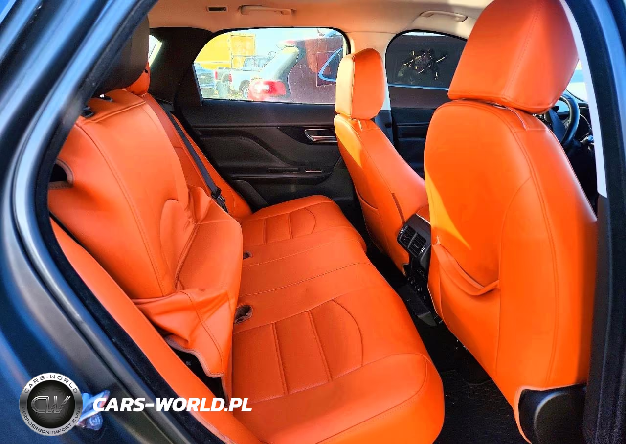 2018 Jaguar F-Pace Premium VIN:SADCJ2EV1JA240202 - 10