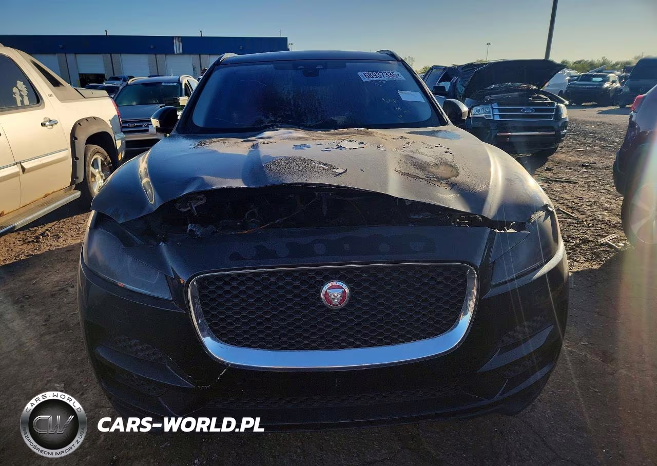2018 Jaguar F-Pace Premium VIN:SADCJ2EV1JA240202 - 5