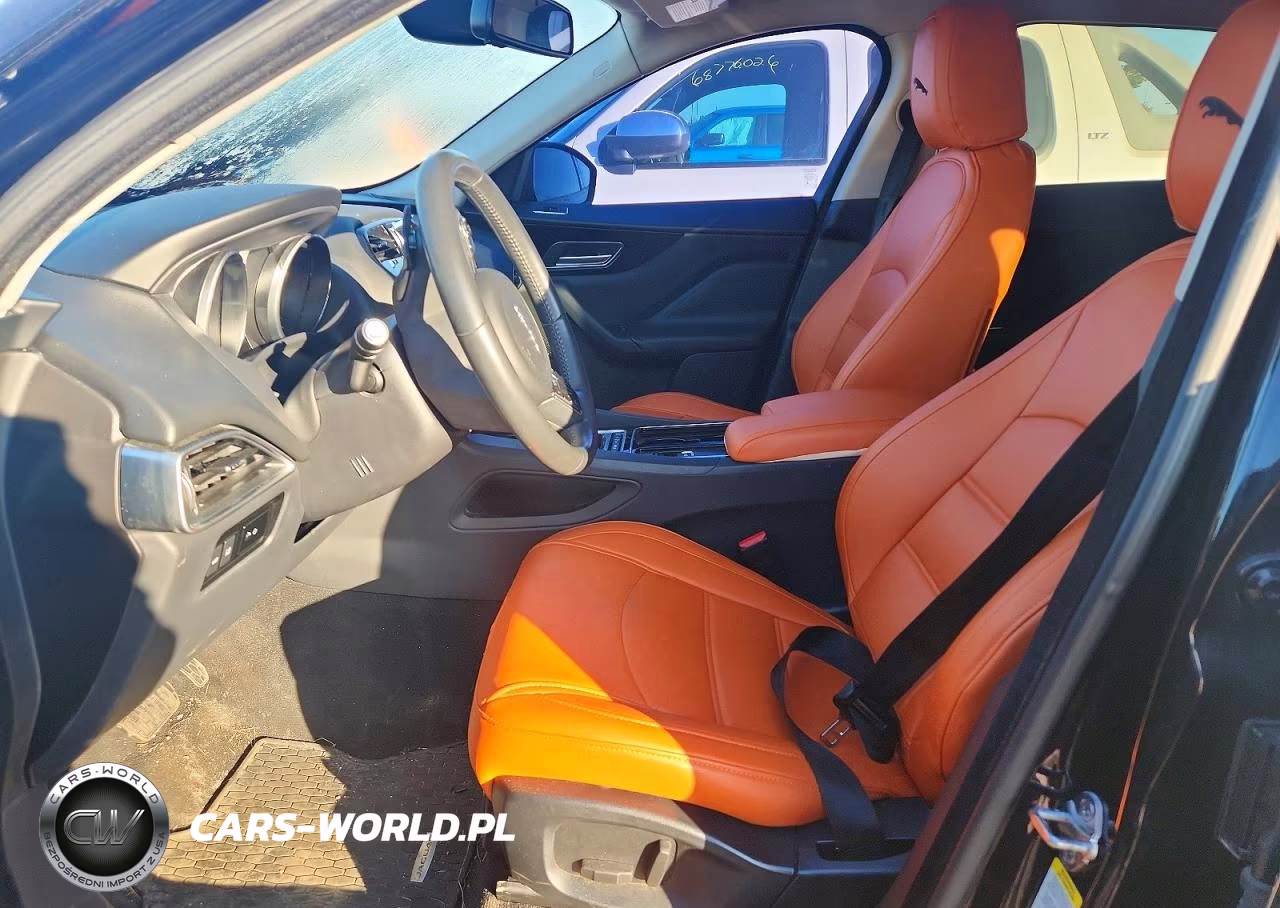 2018 Jaguar F-Pace Premium VIN:SADCJ2EV1JA240202 - 7