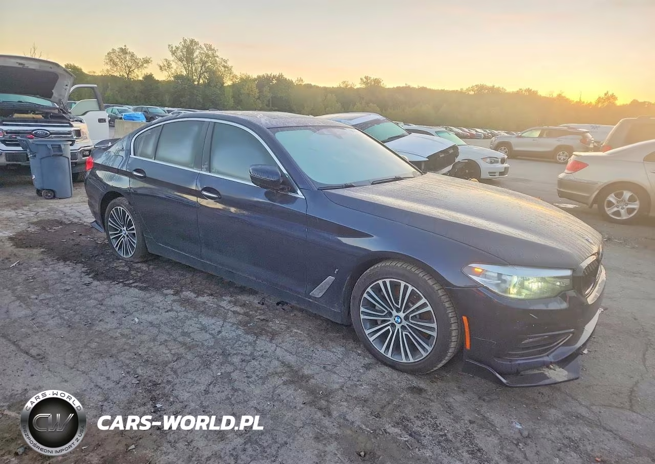 2018 BMW 530Xe VIN:WBAJB1C5XJB084813 - 4