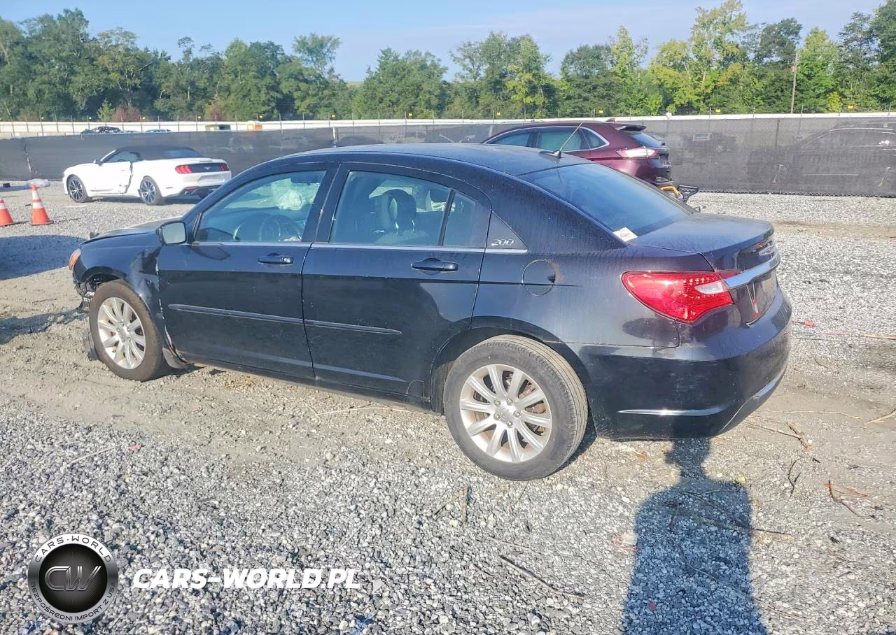 2013 Chrysler 200 Touring VIN:1C3CCBBB5DN678898 - 2
