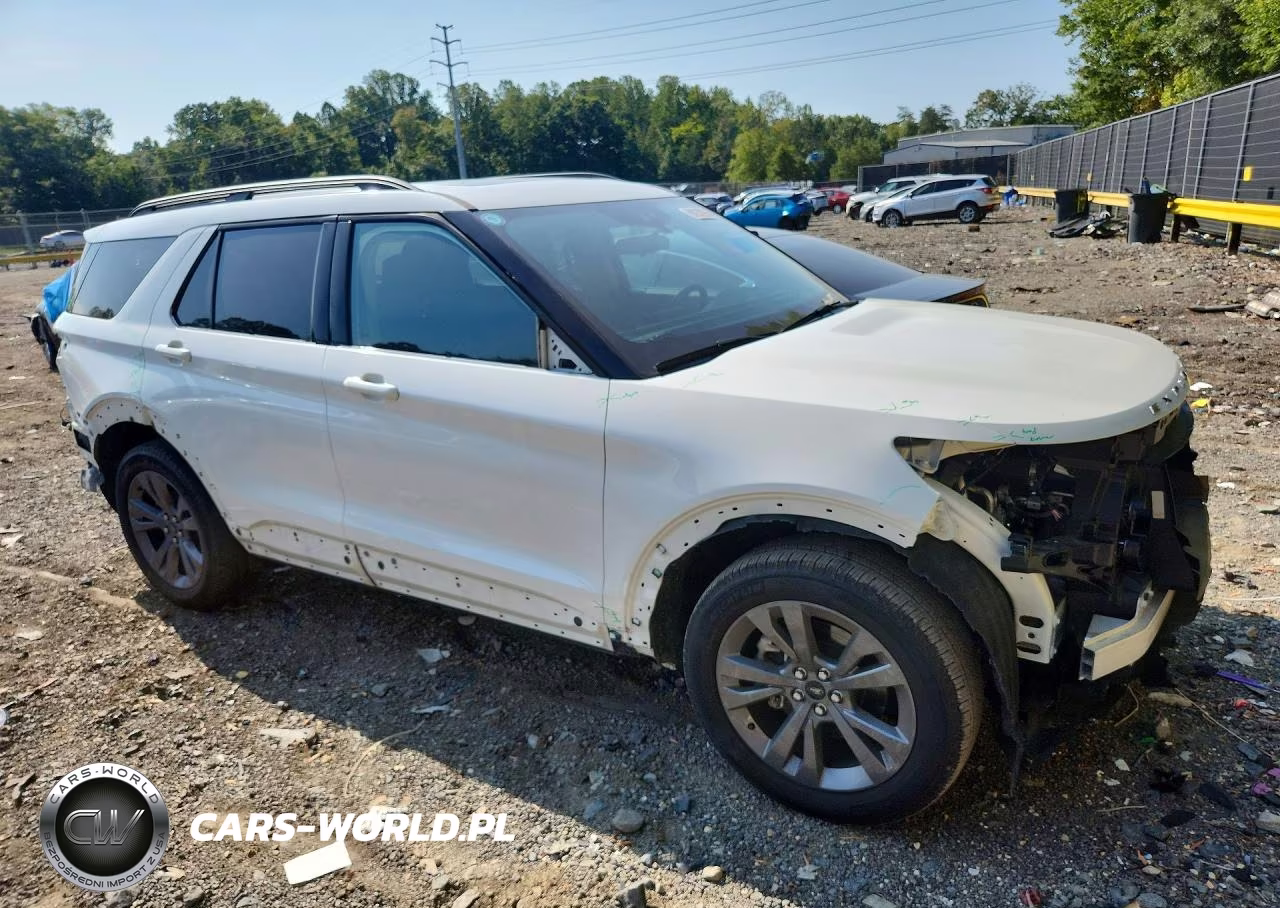 2023 Ford Explorer Xlt VIN:1FMSK8DHXPGB30009 - 4