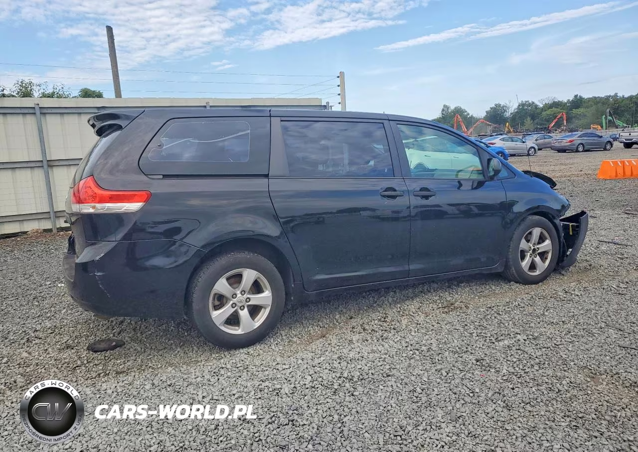 2011 Toyota Sienna Base 7-Passenger VIN:5TDZK3DC6BS011110 - 3