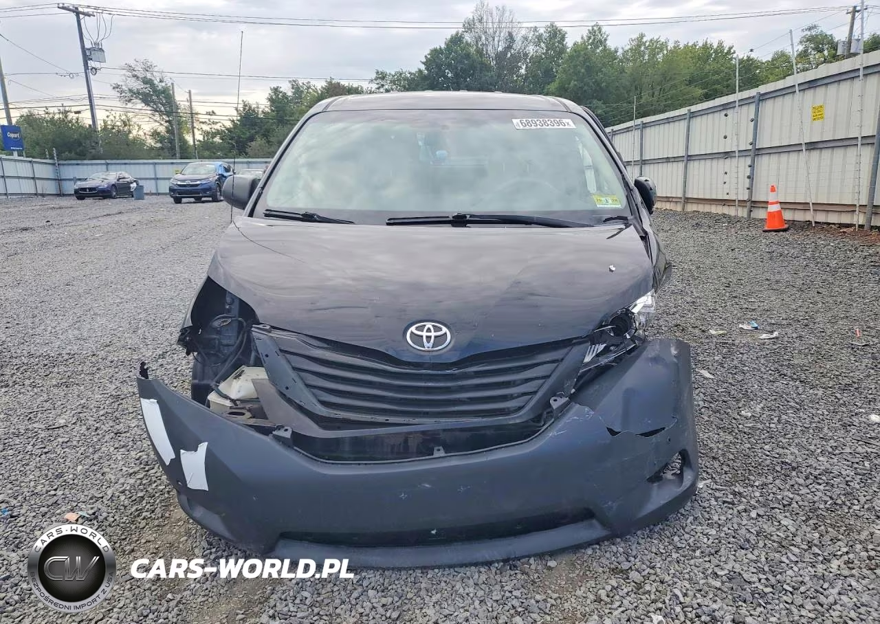 2011 Toyota Sienna Base 7-Passenger VIN:5TDZK3DC6BS011110 - 5