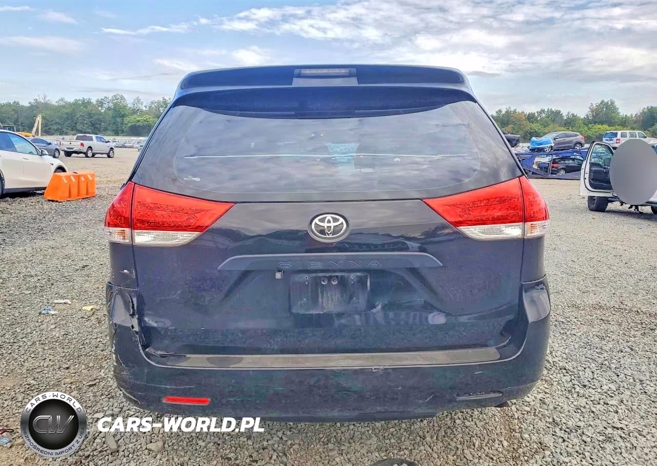 2011 Toyota Sienna Base 7-Passenger VIN:5TDZK3DC6BS011110 - 6