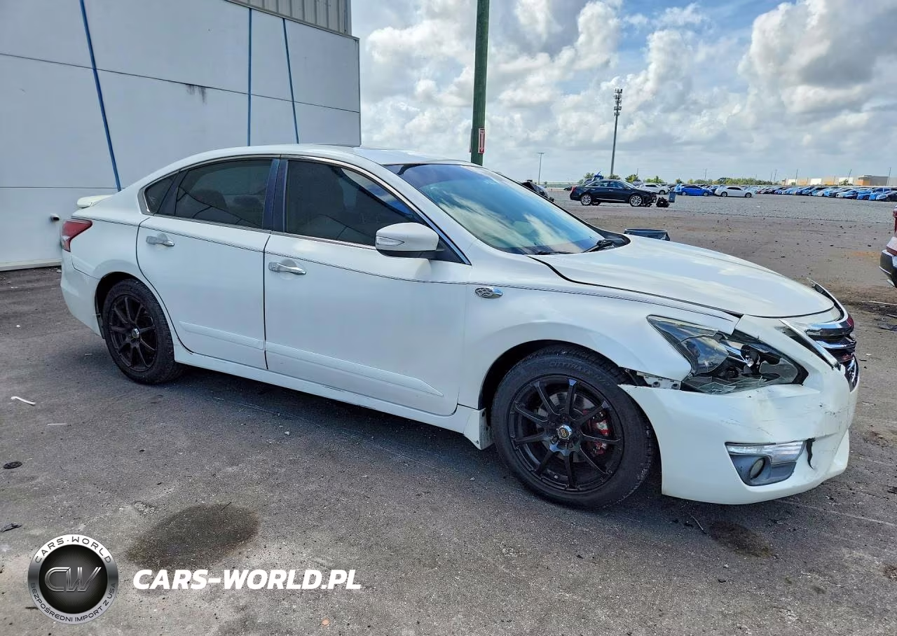 2013 Nissan Altima 2.5 VIN:1N4AL3AP6DC261328 - 4