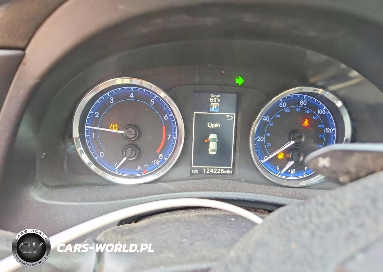 2018 Toyota Corolla Se VIN:2T1BURHEXJC982175 - 9