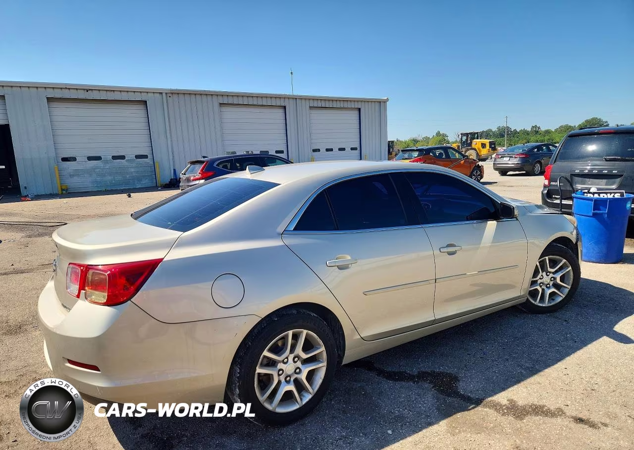 2013 Chevrolet Malibu 1Lt VIN:1G11C5SA3DF152638 - 3