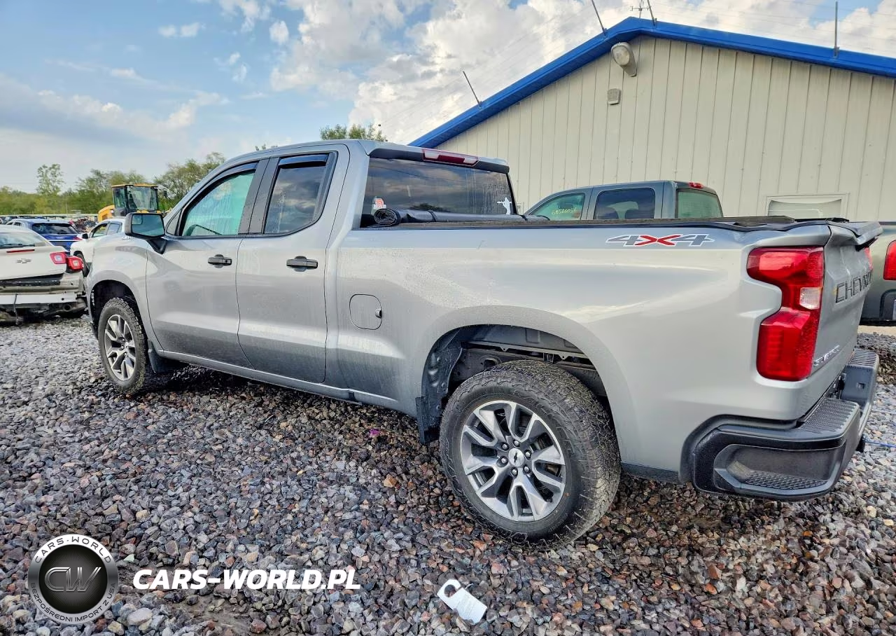 2023 Chevrolet Silverado K1500 VIN:1GCRDAEK2PZ220273 - 2