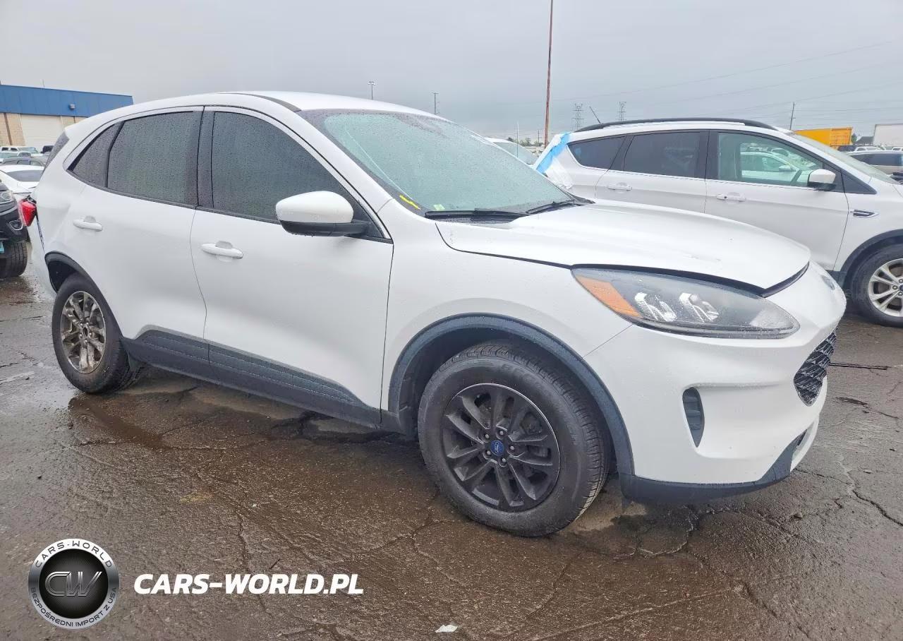 2021 Ford Escape Se VIN:1FMCU9G69MUA05515 - 4