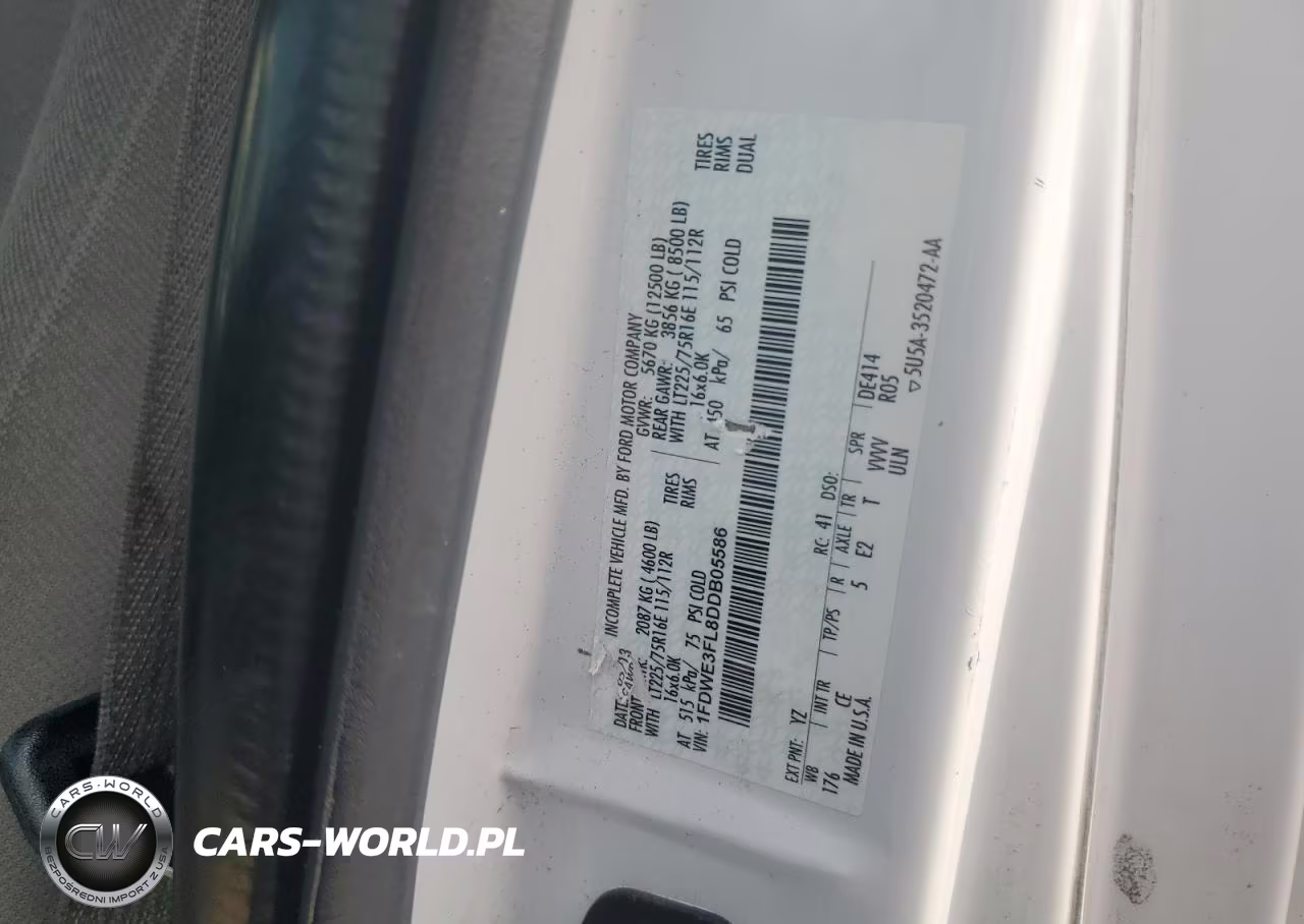 2013 Ford Econoline E350 Super Duty Cutaway Van VIN:1FDWE3FL8DDB05586 - 13