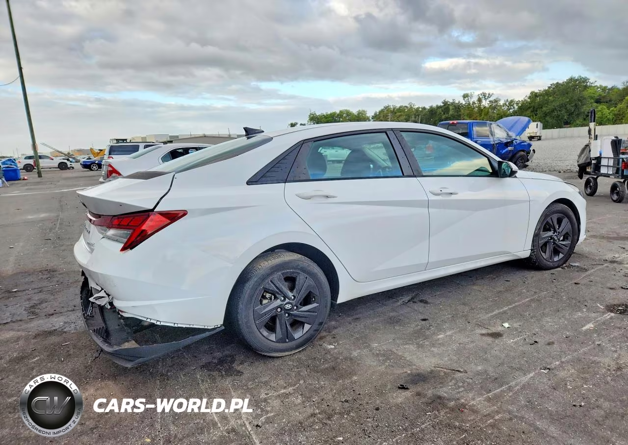 2021 Hyundai Elantra Blue VIN:KMHLM4AJ8MU009992 - 3