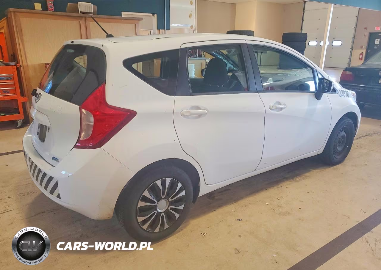 2016 Nissan Versa Note S Plus VIN:3N1CE2CP9GL385836 - 3