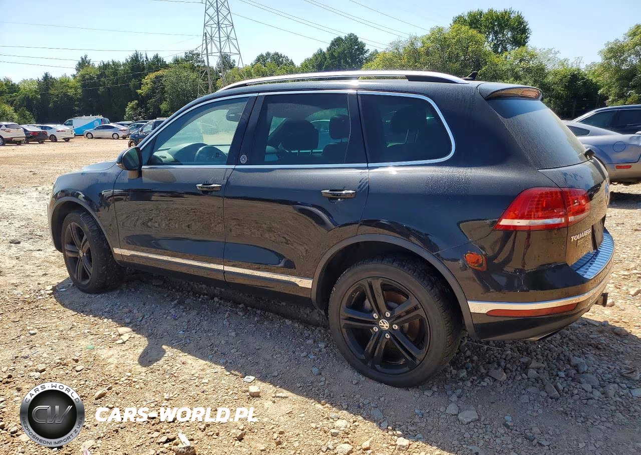 2017 Volkswagen Touareg Wolfsburg VIN:WVGRF7BP3HD003628 - 2
