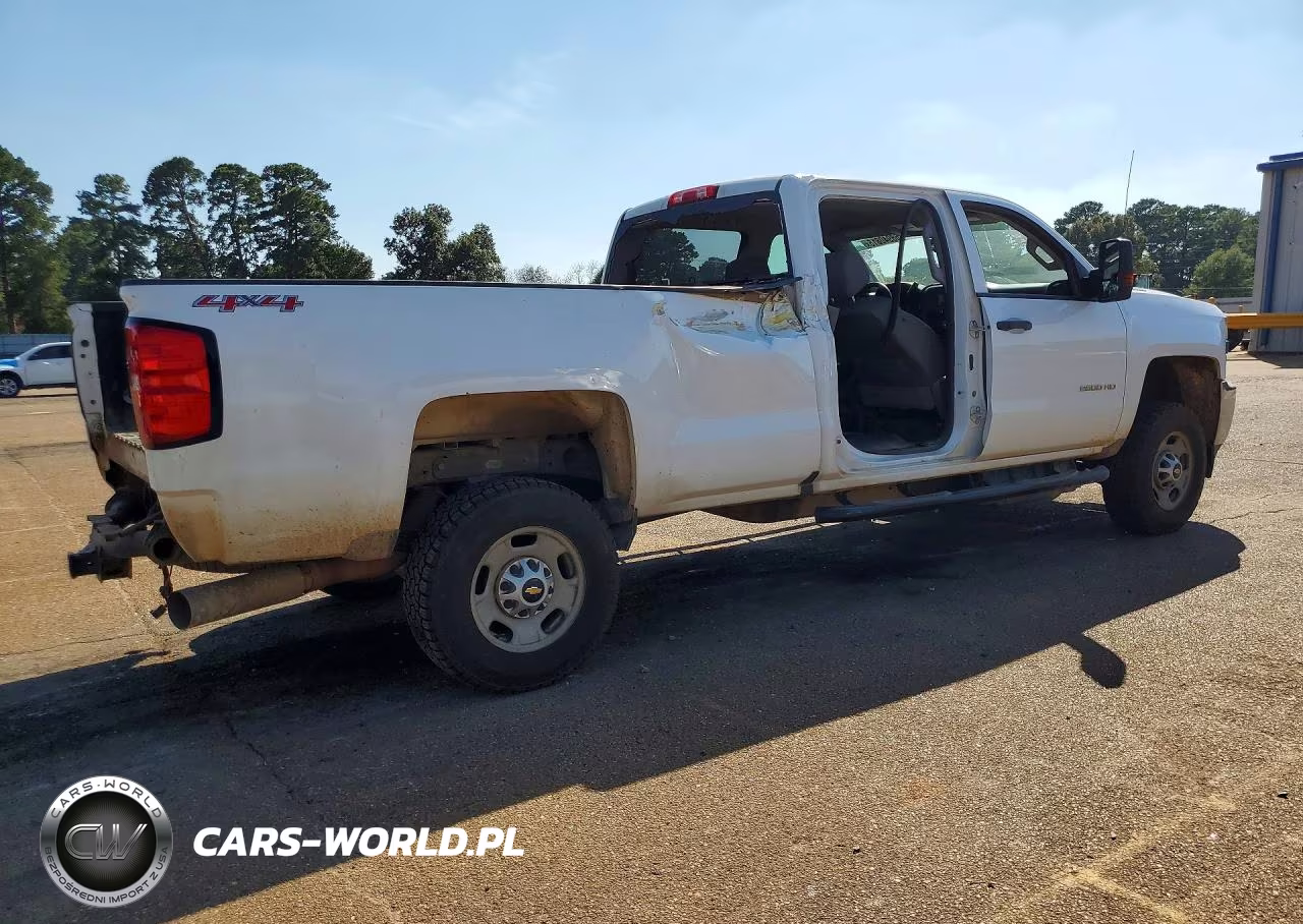 2017 Chevrolet Silverado K2500 Heavy Duty VIN:1GC1KUEYXHF220856 - 3