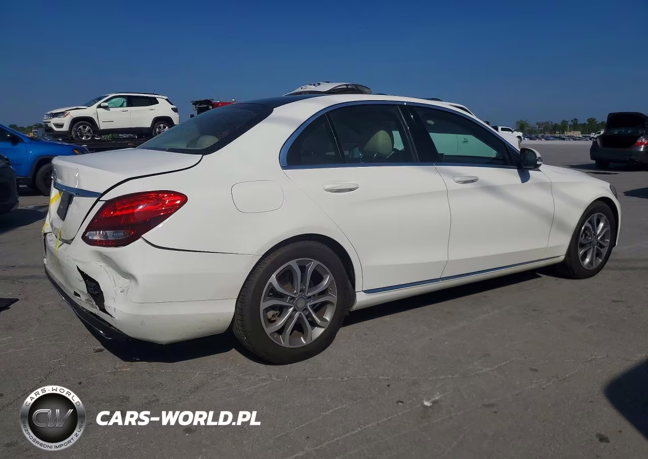 2017 Mercedes-Benz C 300 VIN:55SWF4JB8HU193090 - 3