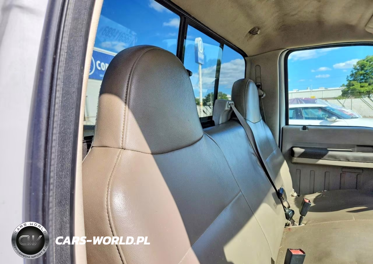 2008 Ford F250 Super Duty VIN:1FTNF205X8ED61567 - 10
