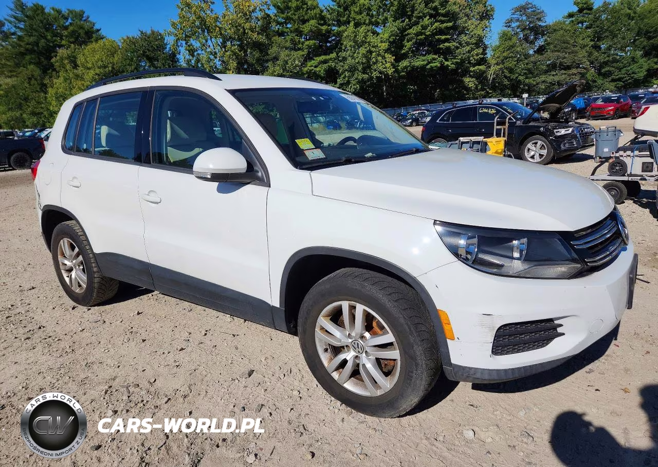 2016 Volkswagen Tiguan S VIN:WVGBV7AX1GW525893 - 4