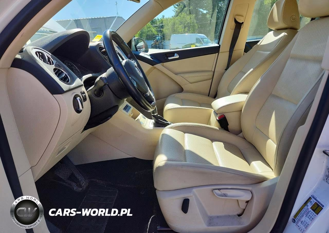 2016 Volkswagen Tiguan S VIN:WVGBV7AX1GW525893 - 7