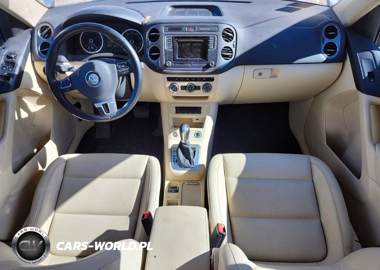 2016 Volkswagen Tiguan S VIN:WVGBV7AX1GW525893 - 8