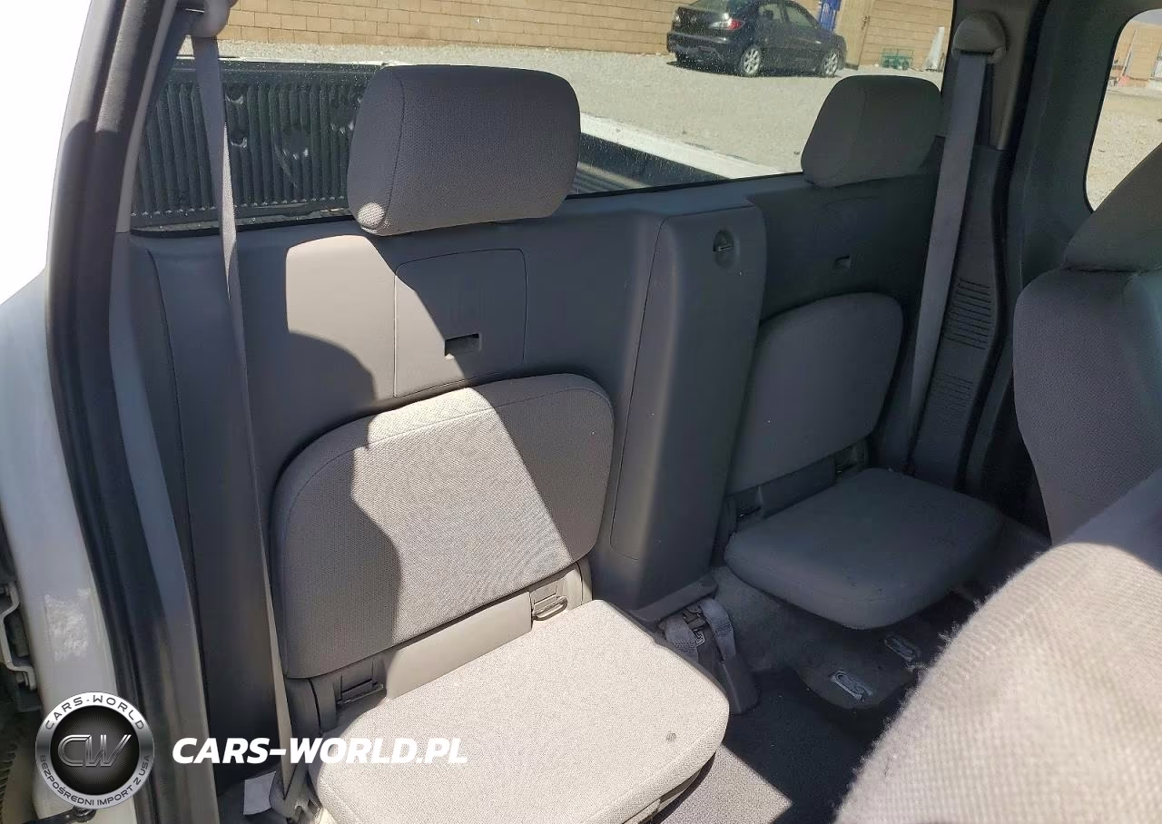 2018 Nissan Frontier S VIN:1N6BD0CTXJN702640 - 10