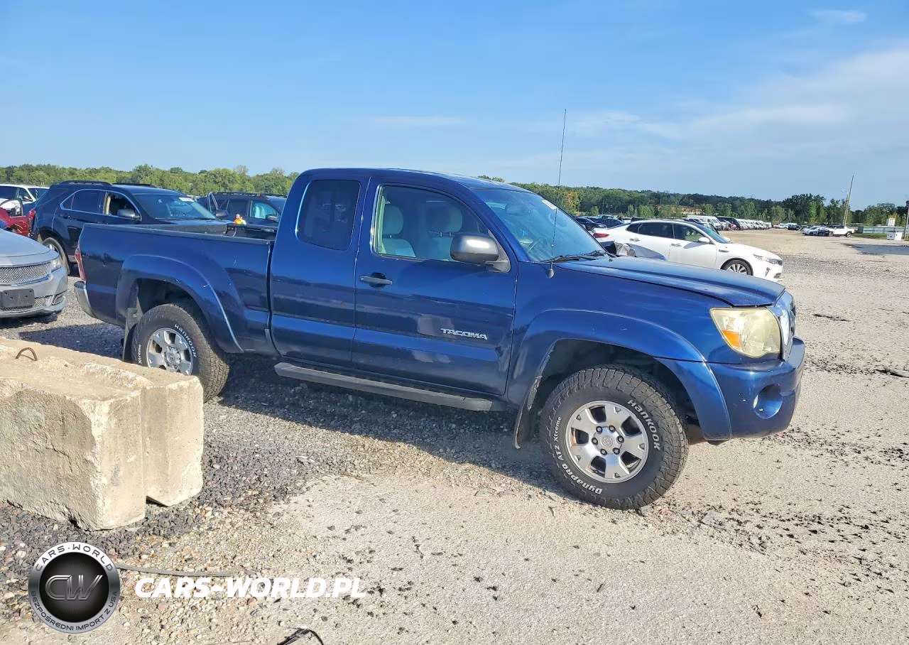 2007 Toyota Tacoma V6 VIN:5TEUU42N07Z418784 - 4