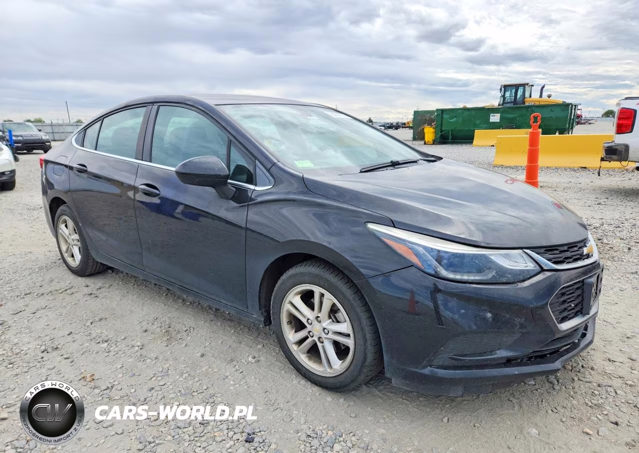 2017 Chevrolet Cruze Lt VIN:1G1BE5SMXH7238151 - 4