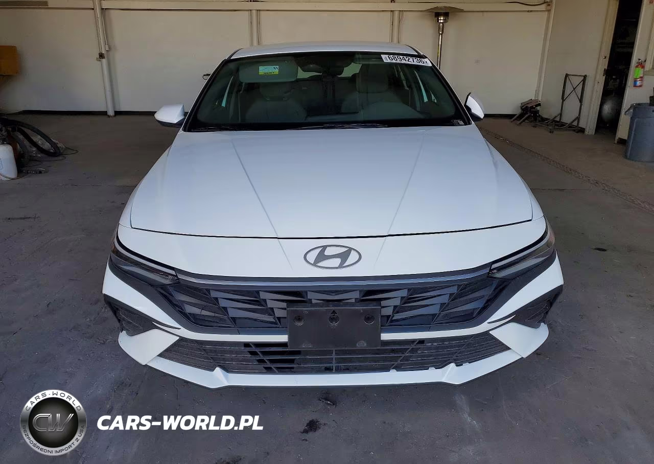 2026 Hyundai Elantra Se VIN:KMHLL4DG8TU165323 - 5