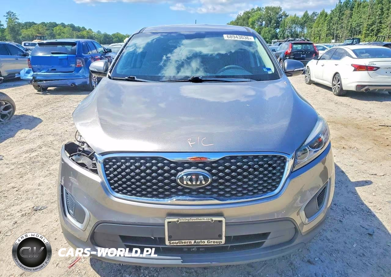 2018 Kia Sorento L VIN:5XYPG4A3XJG411668 - 5