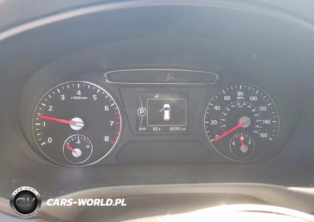 2018 Kia Sorento L VIN:5XYPG4A3XJG411668 - 9