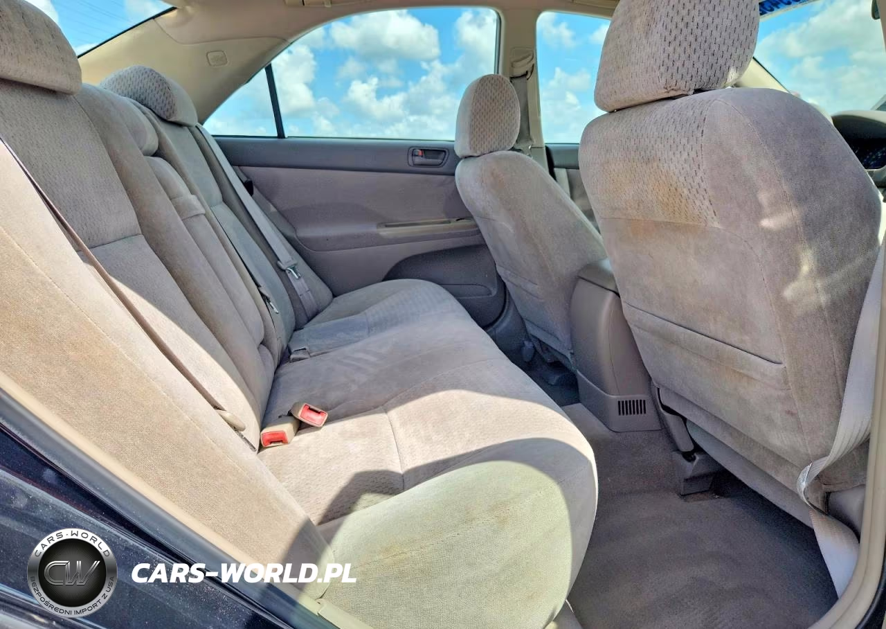 2003 Toyota Camry Le VIN:4T1BE30K73U158809 - 10