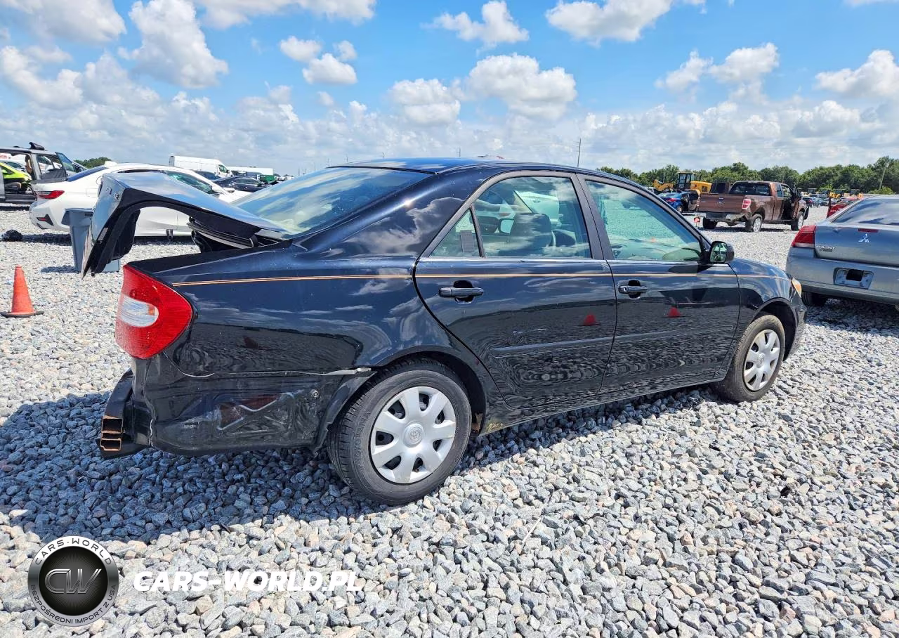 2003 Toyota Camry Le VIN:4T1BE30K73U158809 - 3