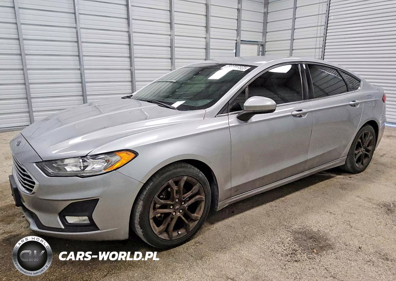 2020 Ford Fusion Se