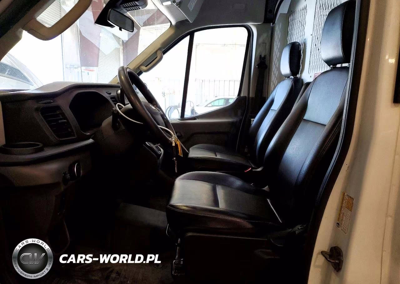 2023 Ford Transit 250 Delivery Van VIN:1FTBR1C8XPKA65569 - 7