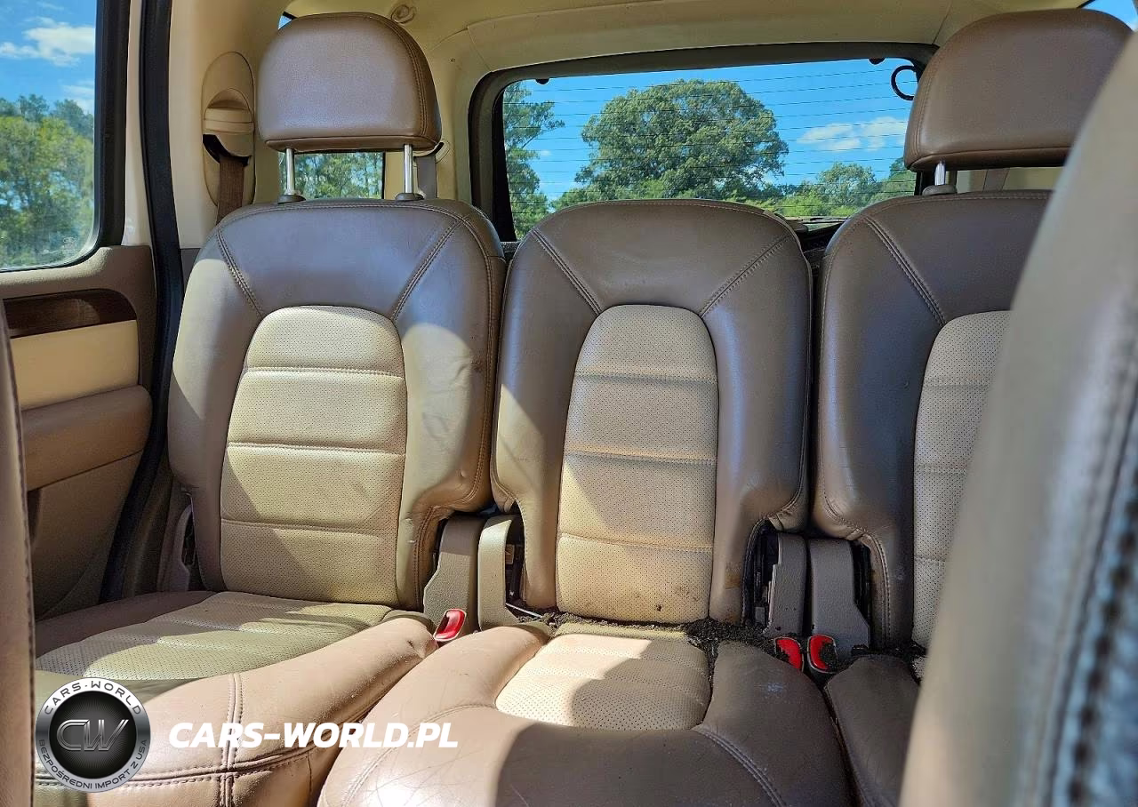 2002 Ford Explorer Eddie Bauer VIN:1FMDU74W02UB86627 - 10