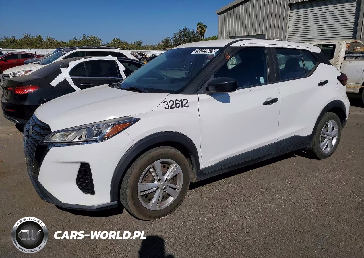 2021 Nissan Kicks S