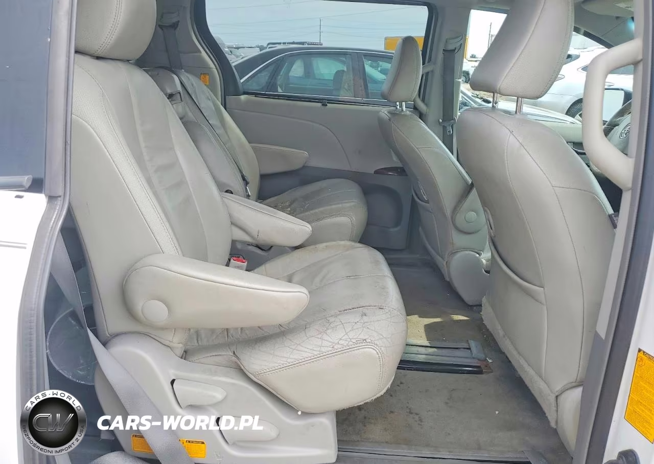 2013 Toyota Sienna Xle 8-Passenger VIN:5TDYK3DC1DS330848 - 11