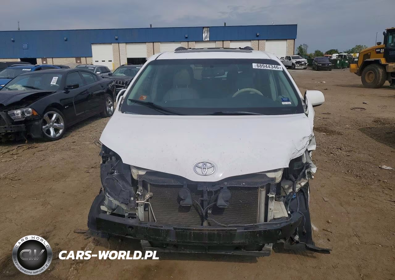 2013 Toyota Sienna Xle 8-Passenger VIN:5TDYK3DC1DS330848 - 5